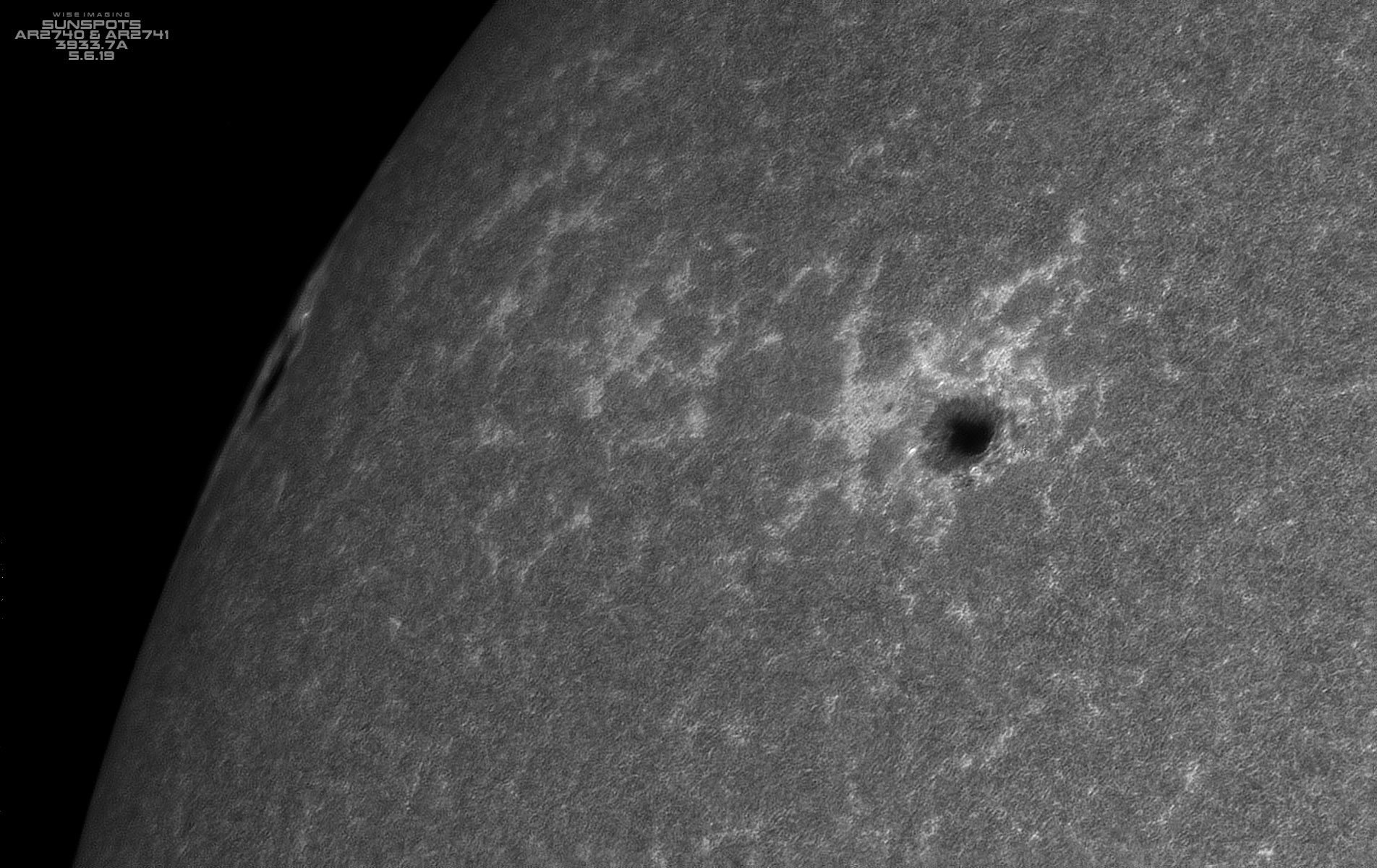 Sunspots_AR2740_AR2741_CaK_102mmF30_61frames_BW_05062019.jpg