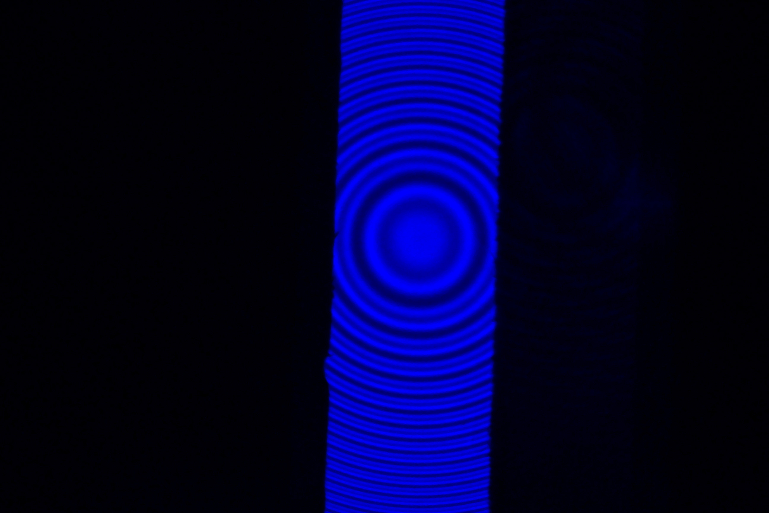 violet filter perpendicular polariser