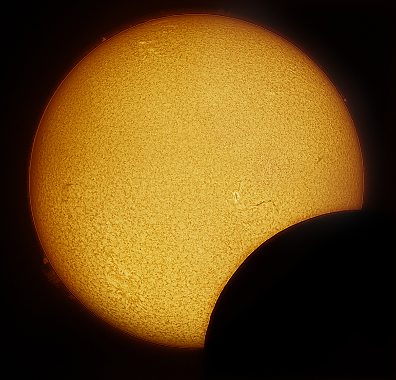 Eclipse 10-6-2021 10-36am Rod Tippett Sharp S.jpg