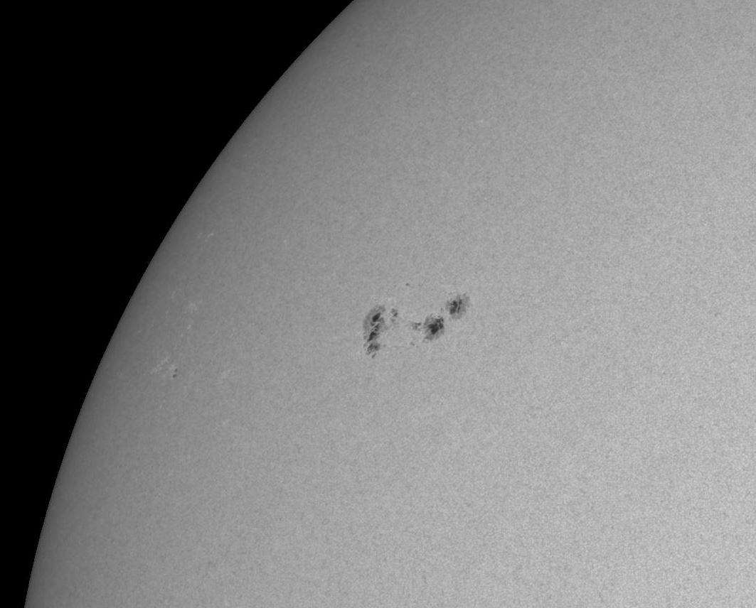 AR12880_SDOHMIc_Greyscale_9-29-21.JPG