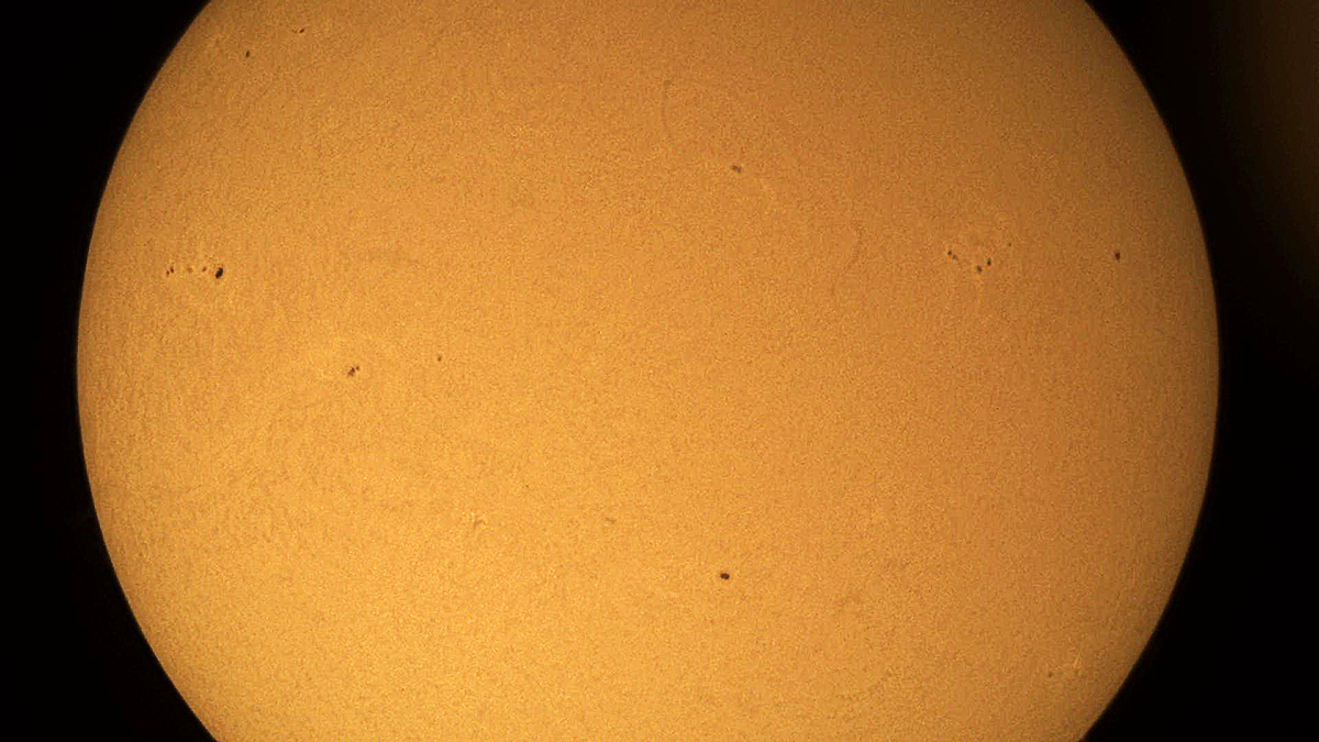 Teide5-2024-05-14T151725UTCSlooh_Lunt60_OffbandHa_Sunspots_JP.jpg