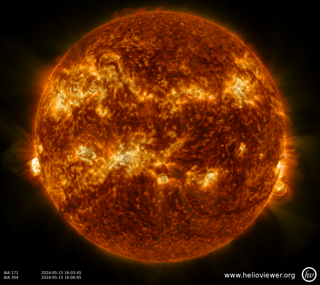 2024_05_15_16_40_35_AIA_171__AIA_304_Helioviewer.png